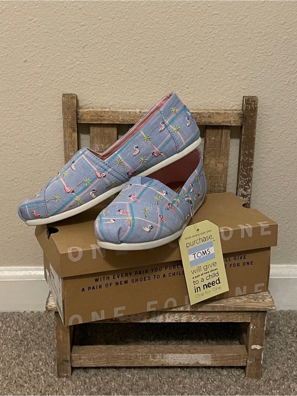 Toms Classic Blue Madras Embroidered Flamingos Women’s Slip On Shoes Sz 8